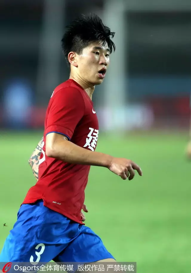 包含转会期中超传出新动向，托特纳姆止住颓势，管理层表态——信心回归，球探报告显示潜力的词条