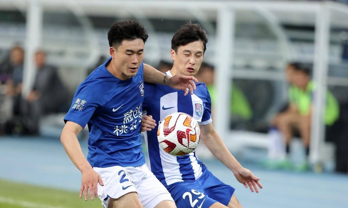 包含转会期中超传出新动向，托特纳姆止住颓势，管理层表态——信心回归，球探报告显示潜力的词条