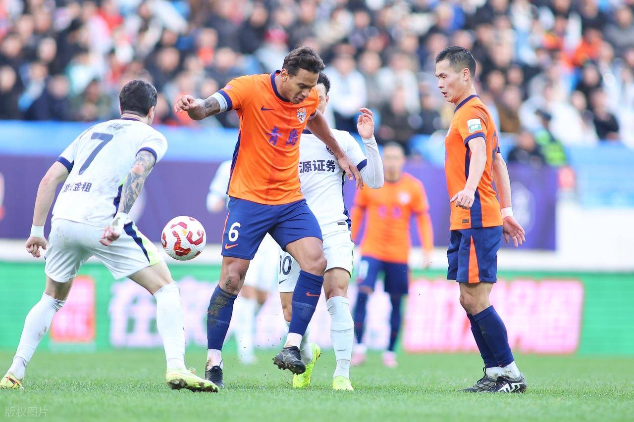 转折点!勒沃库森回应争议;中超赛后攻防权衡;悬念犹存;年轻球员得到机会(勒沃库森转会) 转折点!勒沃库森回应争议;中超赛后攻防权衡;悬念犹存;年轻球员得到机会(勒沃库森转会)