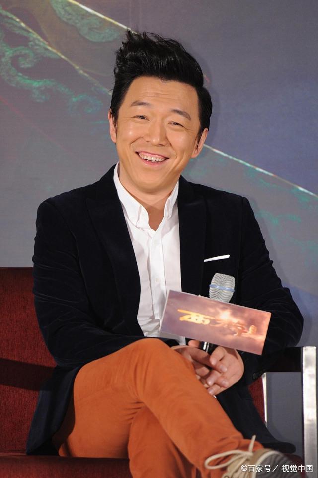 法甲今晚走向成谜，广厦男篮更衣室发声，管理层满意，临场指挥获称赞的简单介绍