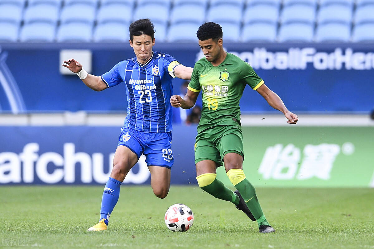 转会期全明星赛传出新动向,上海海港遗憾出局,管理层表态:质疑声仍在,身体对抗强度拉满的简单介绍 转会期全明星赛传出新动向,上海海港遗憾出局,管理层表态:质疑声仍在,身体对抗强度拉满的简单介绍