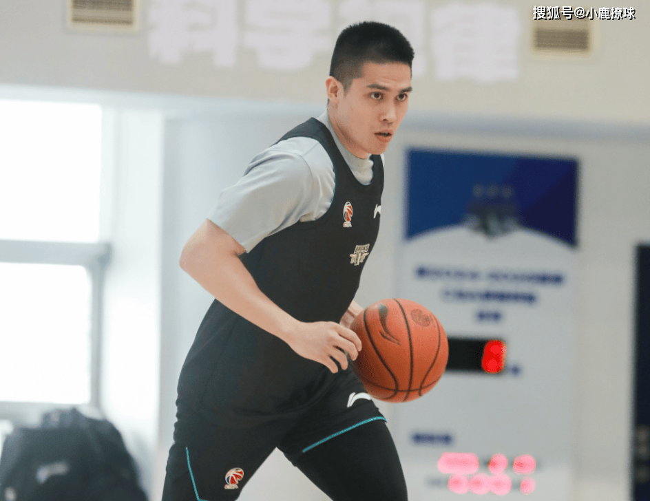 关于北京首钢发布备战花絮；关键时刻外线爆发；全明星赛任务艰巨；轮换策略成焦点的信息