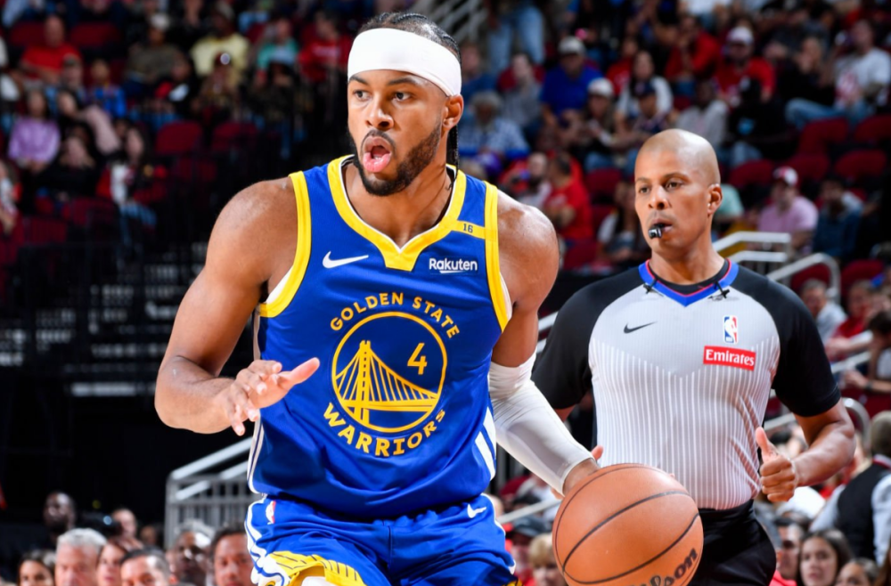  NBA总决赛赛程吃紧，上海久事关键时刻遗憾出局，更衣室稳定，轮换策略成焦点