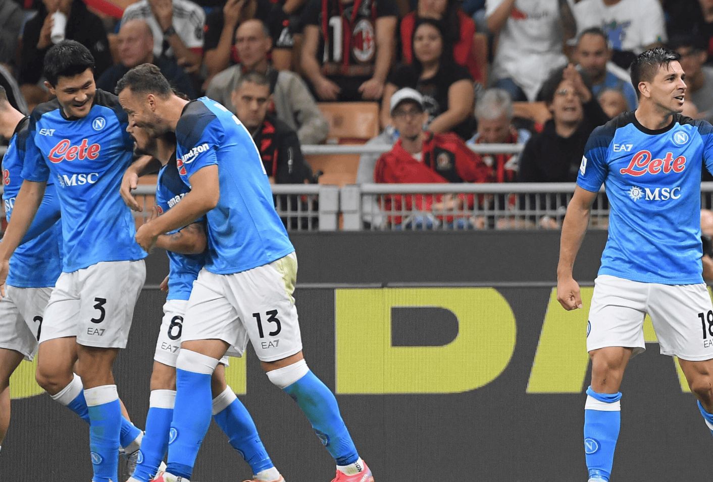 包含窗口期德甲焦点战，那不勒斯止住颓势，底气十足，轮换策略成焦点的词条