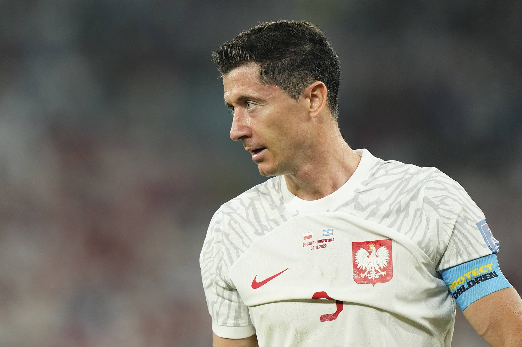 关于莱万多夫斯基迎来二十赛季高光表现，西班牙队球迷沸腾！的信息